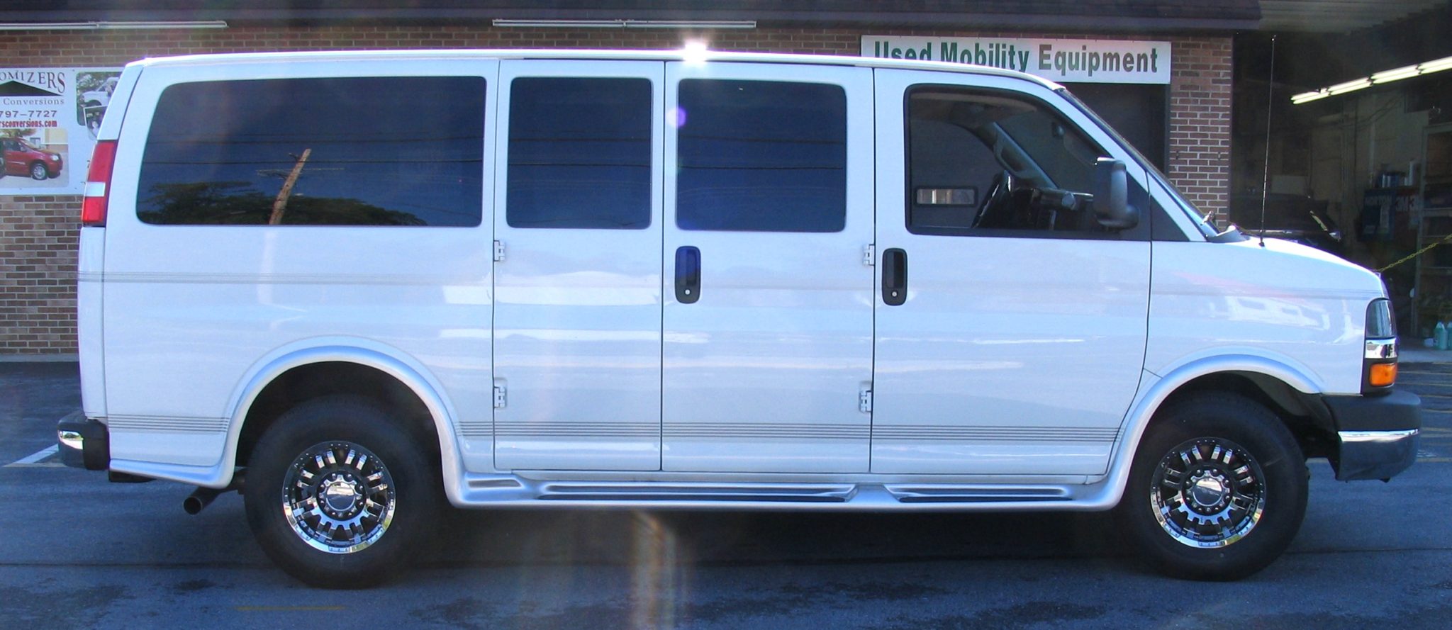 GM Custom Vans Customizers Quality Conversions